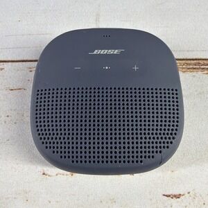 Bose SoundLink Micro 423816 Blue Portable Speaker FOR PARTS REPAIR Damaged